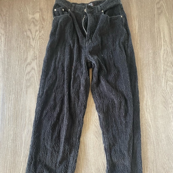 BDG High Rise Baggy Black Corduroy pants!Size 29. Great Condition! - Picture 4 of 4